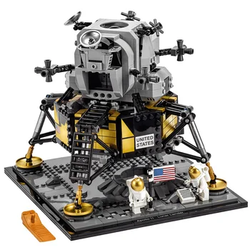 Em Estoque Criador Lua de Foguete Espacial 11 Lunar Lander Bloco de Construção 1112Pcs Especialista Tijolos Brinquedos, Presentes Para Crianças