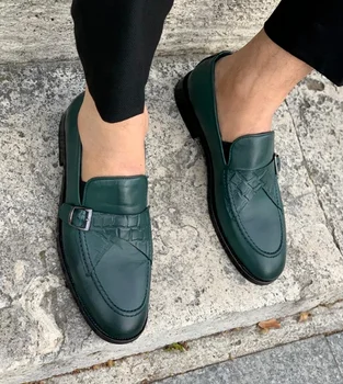 Homens Sapatos de Vestido Casual de Negócios de Moda Pu Couro Salto Baixo de Estilo Britânico Classic Slip-on Sapatos Zapatos De Hombre ZZS257